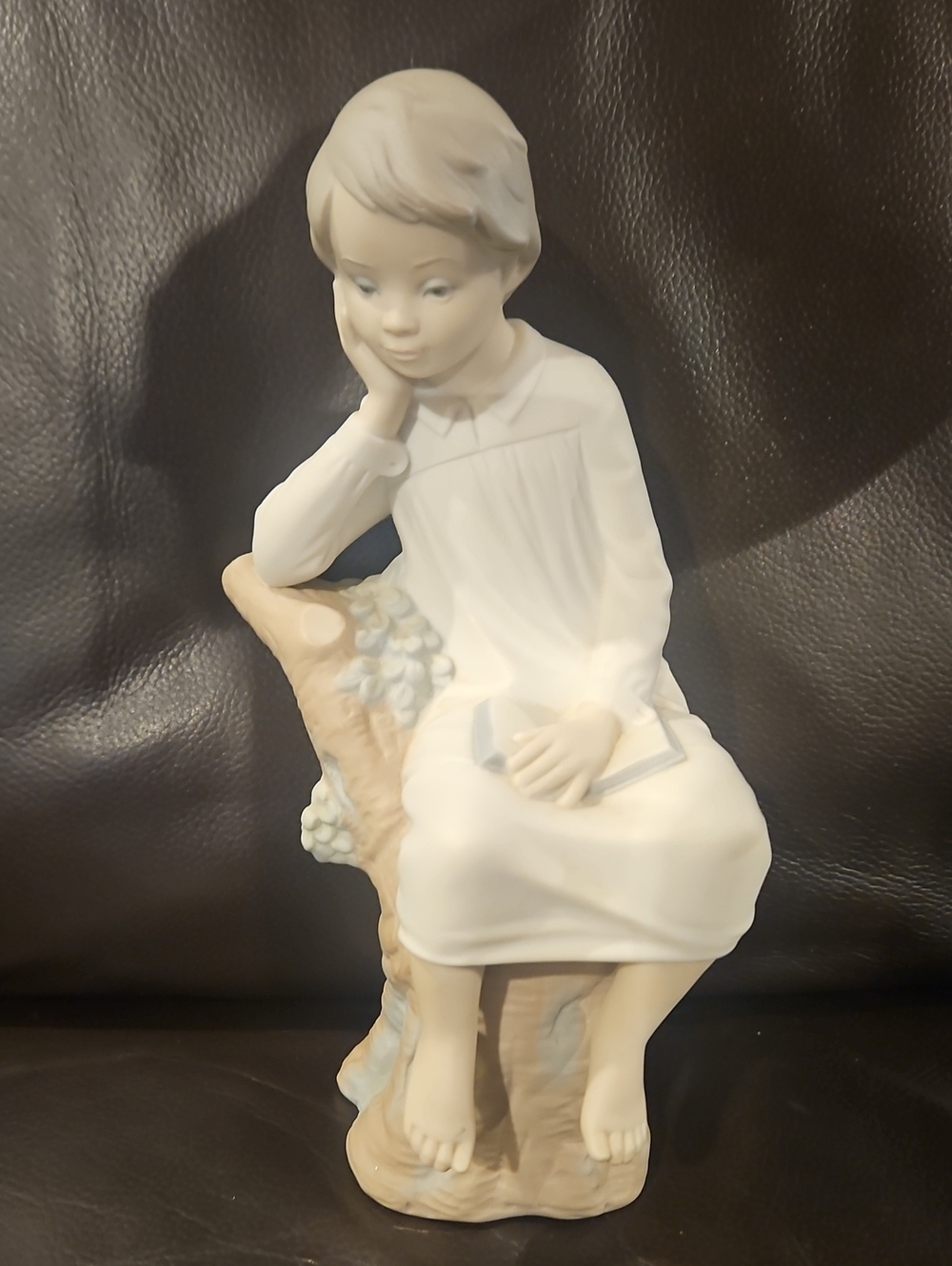 Lladro Porcelain Figure Boy Readimg A Book-Matte